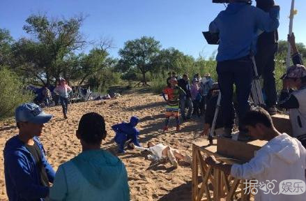 赵丽颖以前做过坐台小姐？卓伟的这句话比爆白百何出轨还狠