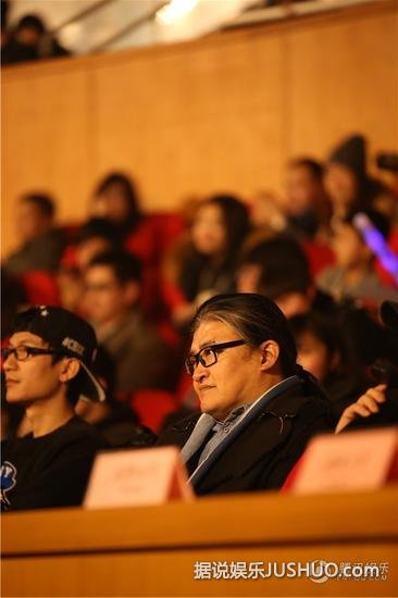 羽泉圣诞连唱两天全爆满 文章马伊琍现身支持 羽泉圣诞连唱两天全爆满 文章马伊琍现身支持