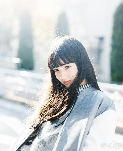 权志龙和没和小松菜奈谈恋爱我不知道，我只知道这妹子真的很日系小清新！
