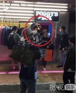 林俊杰女歌迷遭霸凌穿红衣上吊 网曝是曾和林俊杰传绯闻的“高雄妹” 林俊杰女歌迷遭霸凌穿红衣上吊 网曝是曾和林俊杰传绯闻的“高雄妹”