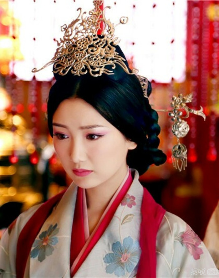 长相甜美的毛晓彤 竟然在《锦绣未央》里饰演腹黑女