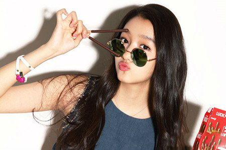 关晓彤左耳片酬多少？ 自曝演艺之路太顺畅